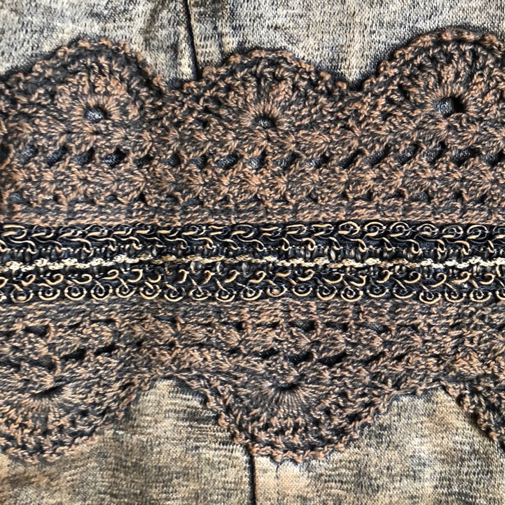🍢FLASHBACK BRAND🍢EMBELLISHED BRONZE BLAZER🍢 - Picture 6 of 7